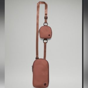 🟤LULULEMON Cross body phone bag 🟤 Ancient Copper 🟤 Never used